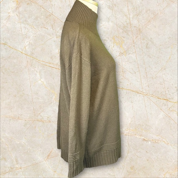 By Anthropologie ‘Margarita’ Button-Up Shoulder Tunic Sweater in Olive Green XS - Picture 16 of 16